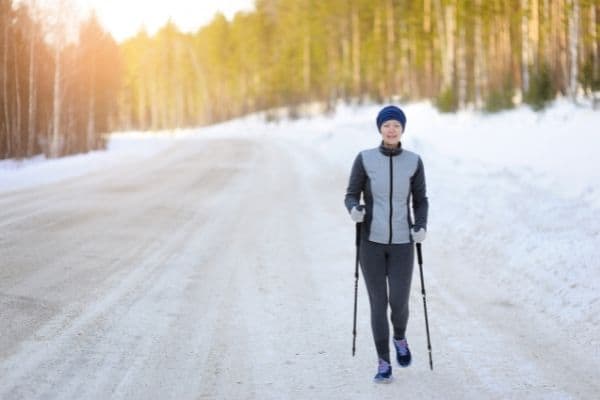 Nordic Walking: Sport im Schnee